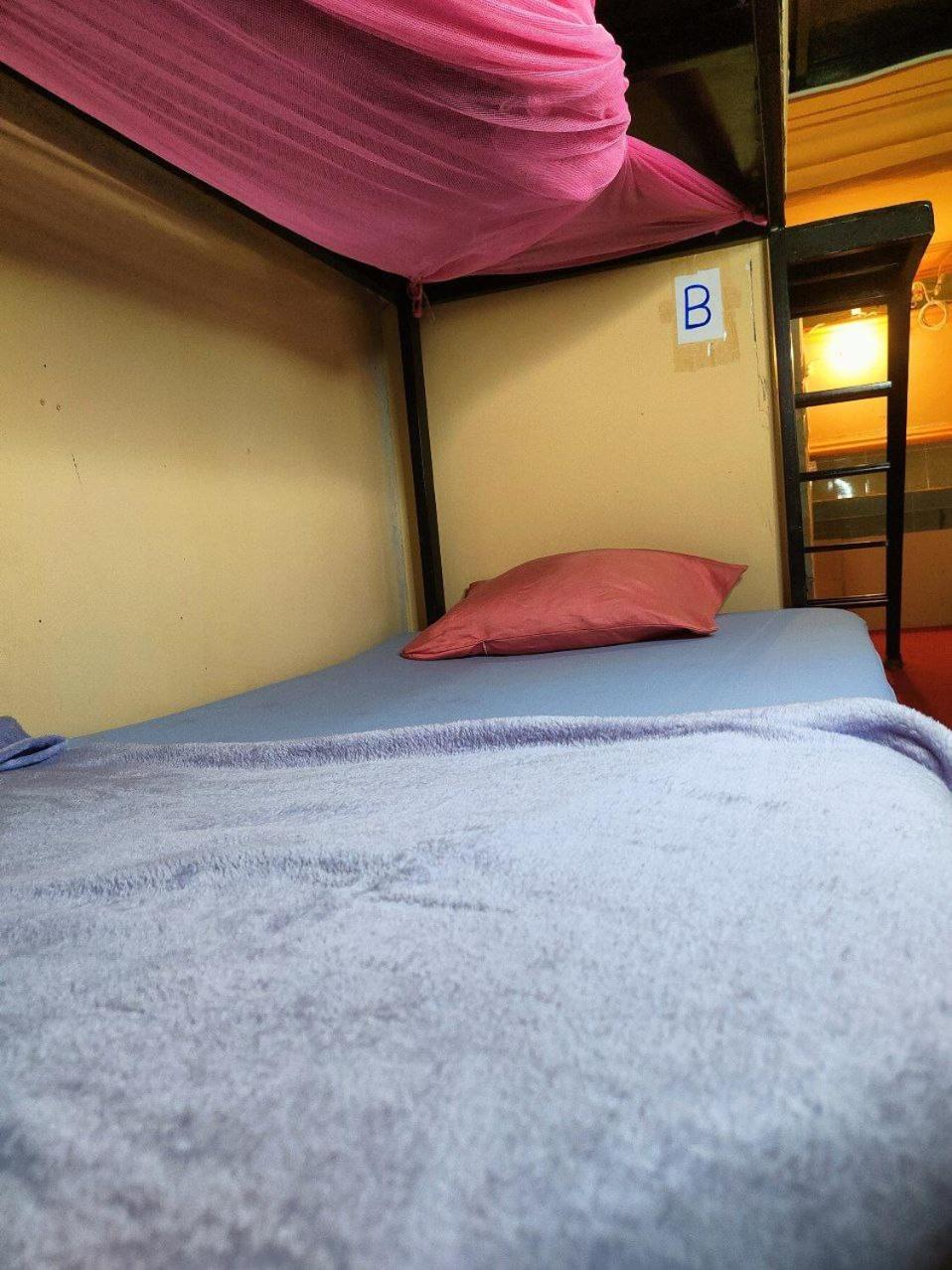 Vanny'S Peaceful Guesthouse プノンペン 部屋 写真